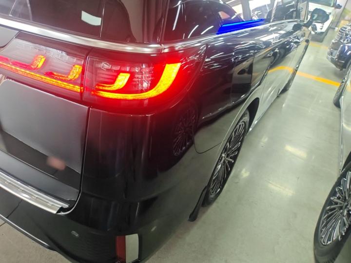 Voyah Dreamer 2026 PHEV Qiankun Max photo 7
