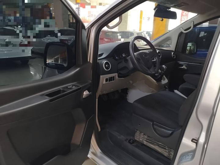 Refine M3 2019 1.6L Luxury photo 3
