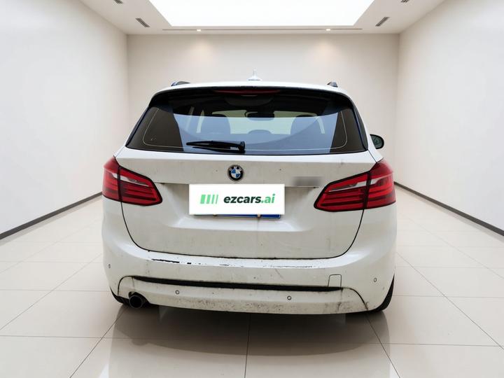2 Series Wagon 2016 218i Sport Design Package photo 5