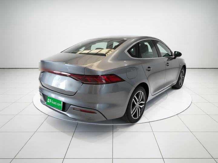 Qin PLUS 2021 EV 500KM Premium photo 4