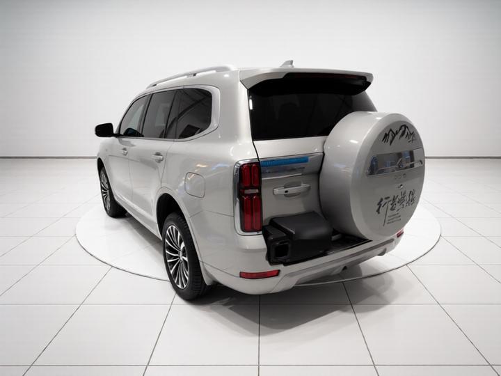 500 EV 2023 Hi4-T photo 4