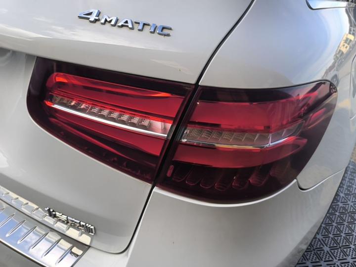 GLC 2018 Facelift GLC 260 4MATIC Luxury photo 7