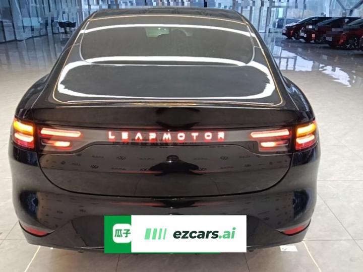 Leapmotor C01 2023 630 AWD Performance photo 5