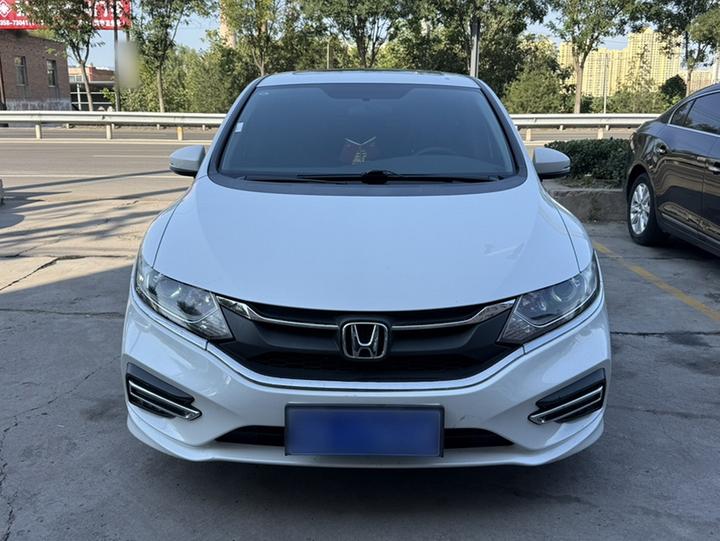 Jade 2017 1.8L AT Comfort 5-Seater photo 2
