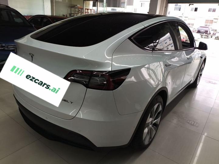 Model Y 2022 Facelift RWD photo 6