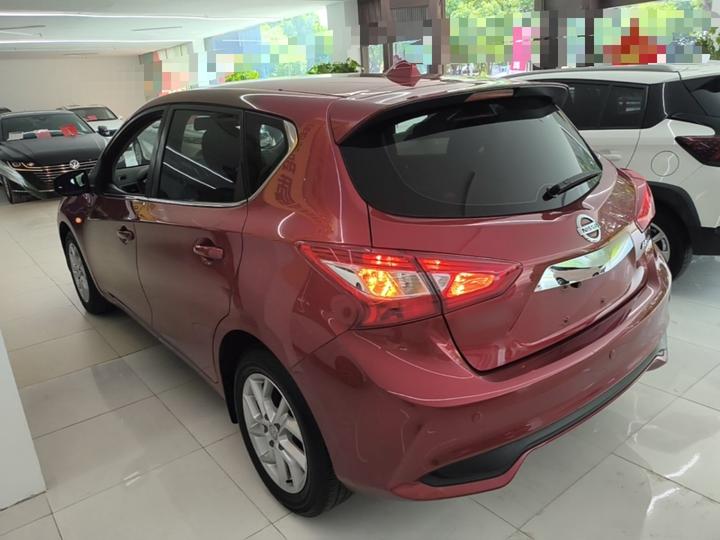 Tiida 2021 1.6L CVT photo 4