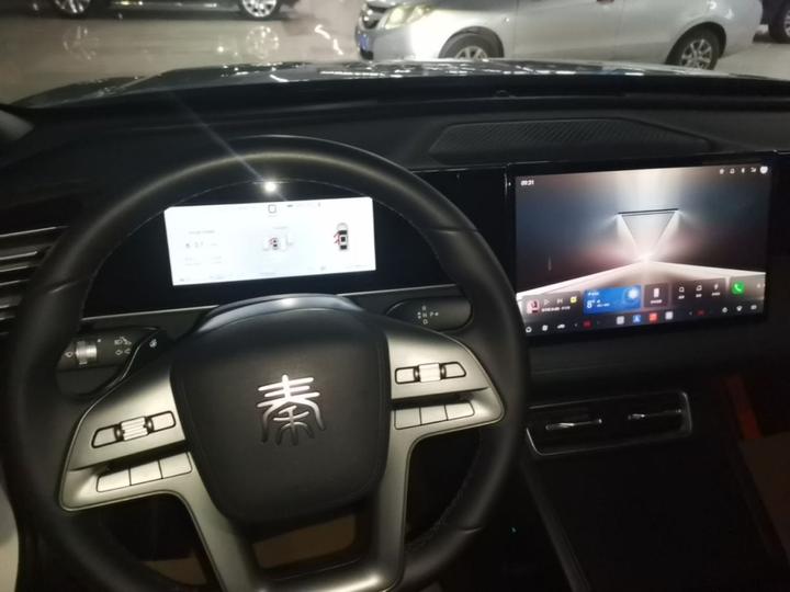 Qin L 2026 DM-i 128KM Leading photo 5