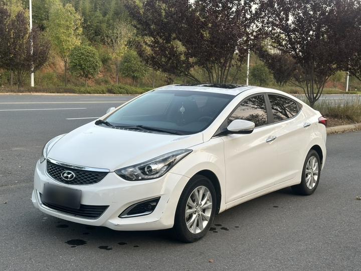Elantra 2016 1.6L AT Premium