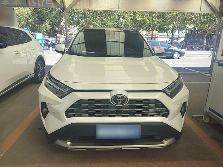 RAV4 2024 2.0L CVT RWD Plus photo 2