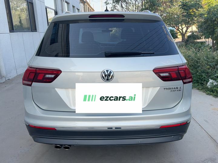 Tiguan L 2018 330TSI AT RWD Luxury photo 3