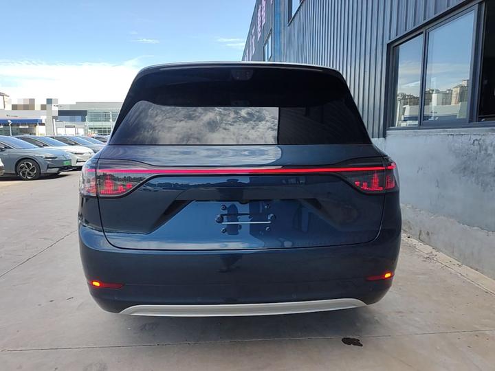 HIMA AITO M9 2025 EREV Ultra 52kWh 6-Seater 192-Line LiDAR photo 3