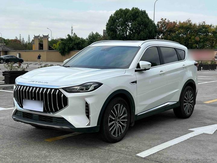 X70 PLUS 2025 Champion 1.5T DCTMAX+ 7-Seater