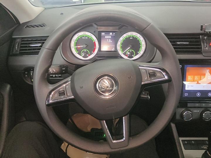 Octavia 2022 1.5L AT Comfort photo 6