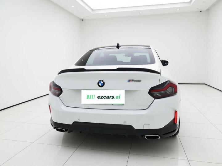 2 Series Imported 2022 225i M Sport Night Package photo 5