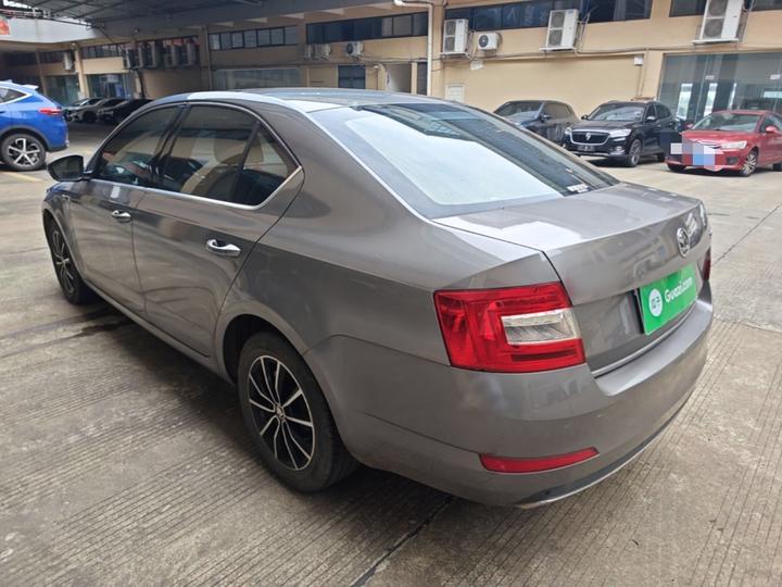 Octavia 2017 1.6L AT photo 4