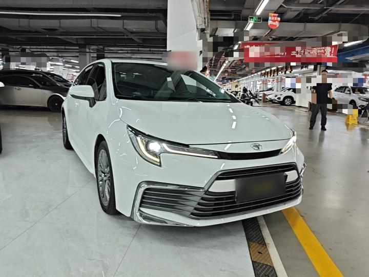 2021 2.0L Luxury photo 3