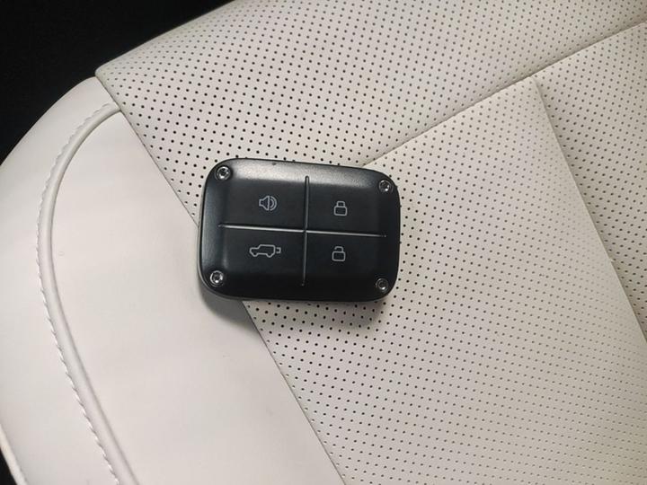iCAR-Class V23 2025 401 RWD Advanced photo 8