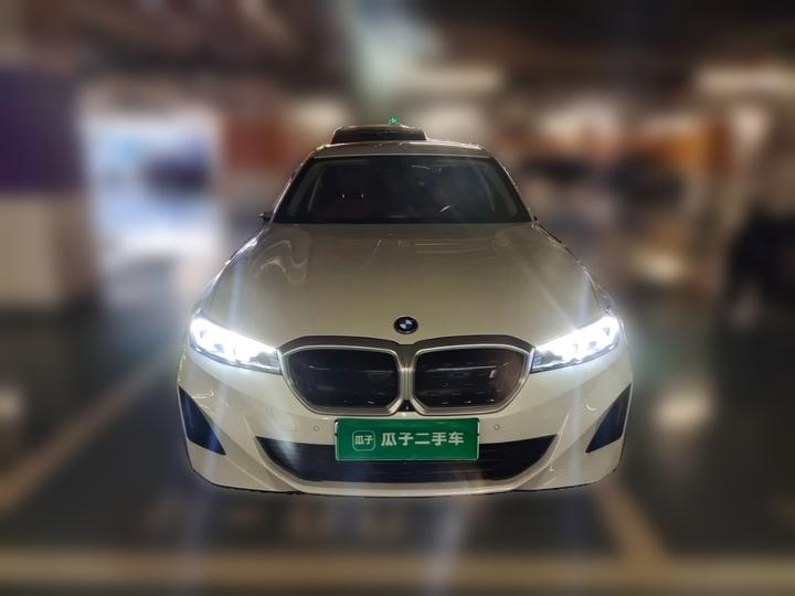 i3 2024 eDrive 40 L M Night Package photo 2