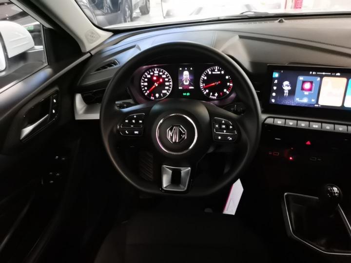 MG5 2023 180DVVT MT photo 6