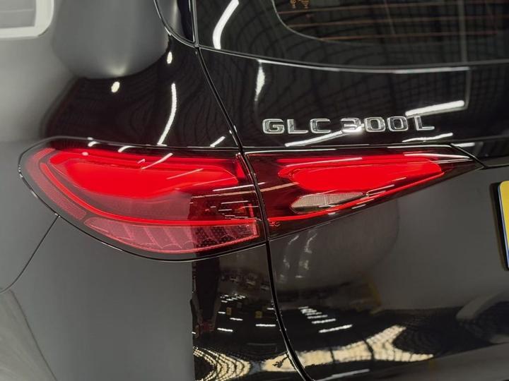 GLC 2025 Facelift GLC 300 L 4MATIC Luxury 5-Seater photo 7