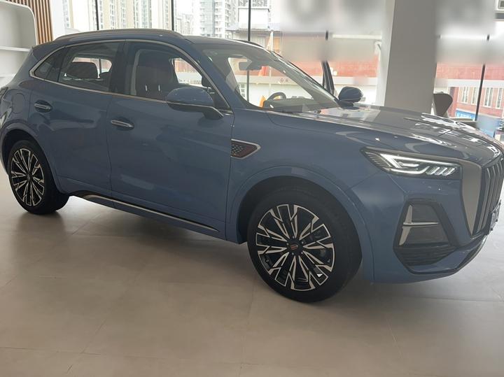 HS5 2023 2.0T AWD Pro photo 3