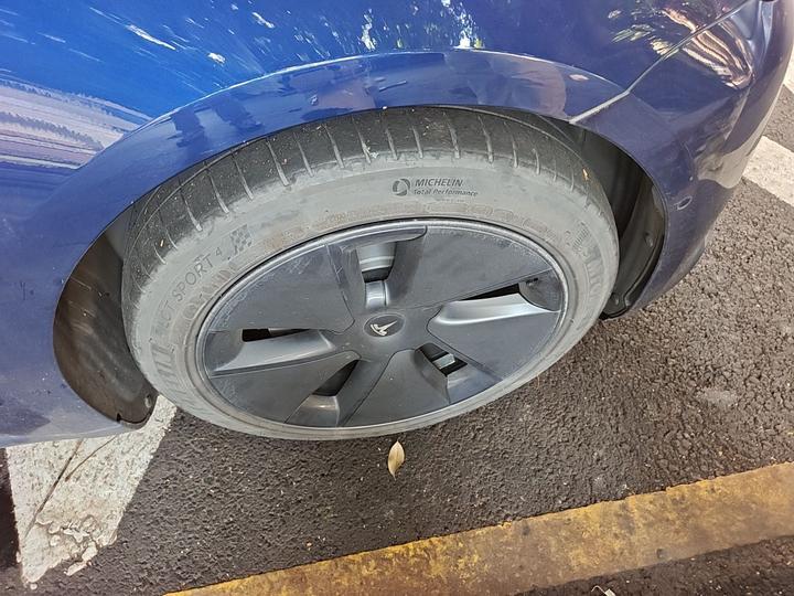 Model 3 2021 Standard Range RWD Upgraded 3D6 photo 8