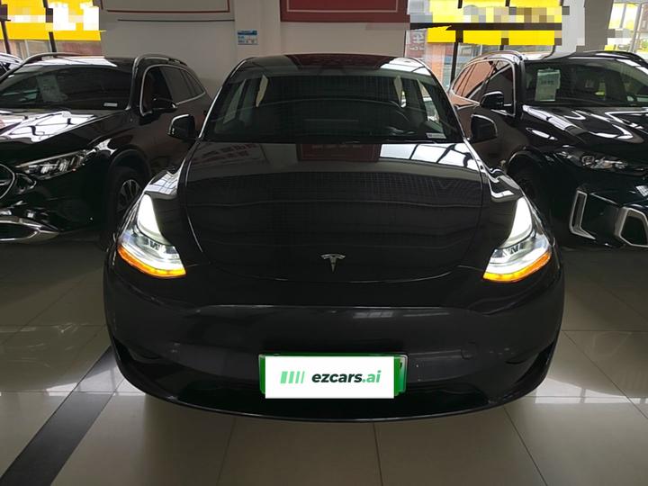 Model Y 2024 RWD photo 2