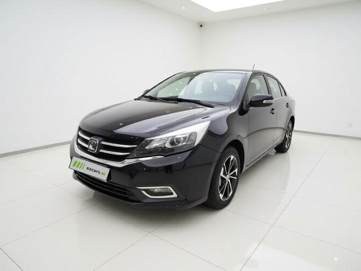Z300 2014 1.5L MT Luxury
