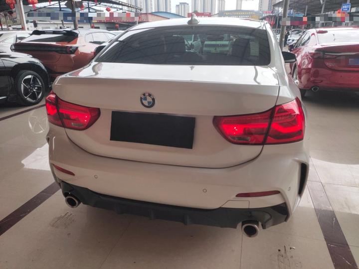 1 Series 2023 120i M Sport photo 3