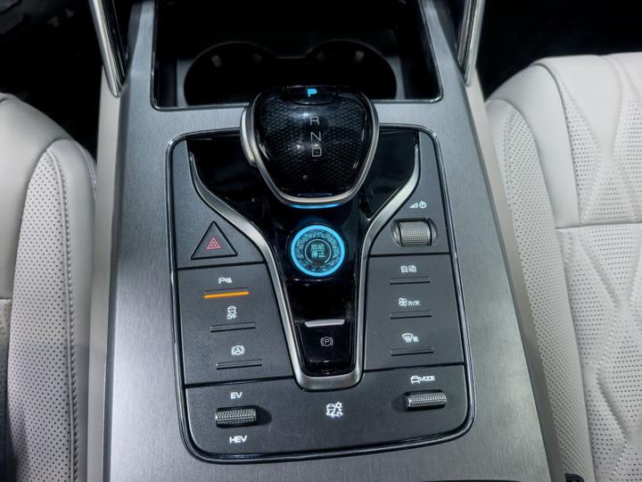 Tang EV 2025 DM-i 115KM Premium photo 6