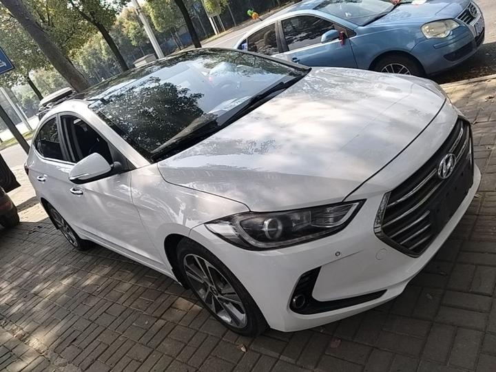 Elantra 2016 1.6L AT Smart Luxury photo 3