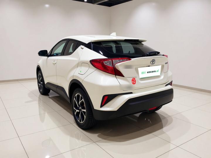C-HR 2020 2.0L Leading photo 4
