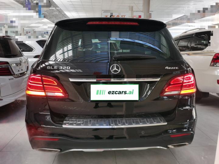 GLE Imported 2017 GLE 320 4MATIC Dynamic photo 3