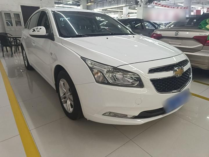 2015 1.5L Classic SE AT photo 3