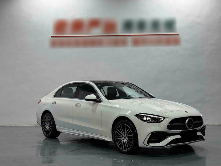 C-Class 2026 C 260 L Sport photo 3