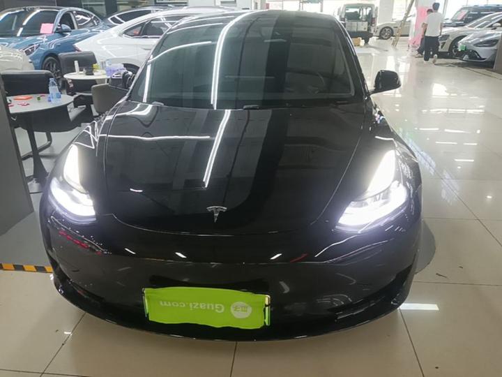 Model 3 2022 RWD photo 2
