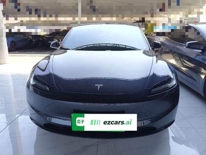 Model 3 2023 RWD photo 2