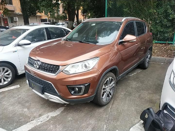 BAIC X35 2016 1.5L MT Luxury