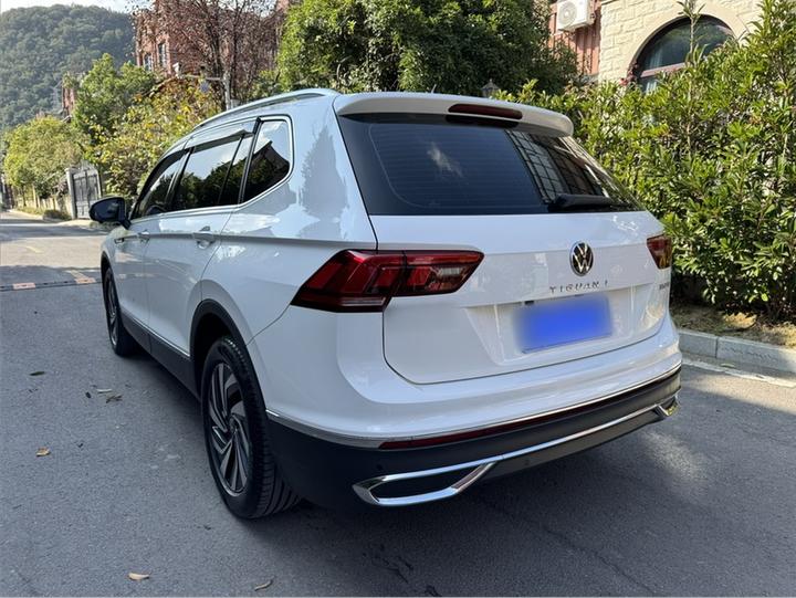 Tiguan L 2021 330TSI AT RWD Smart photo 5