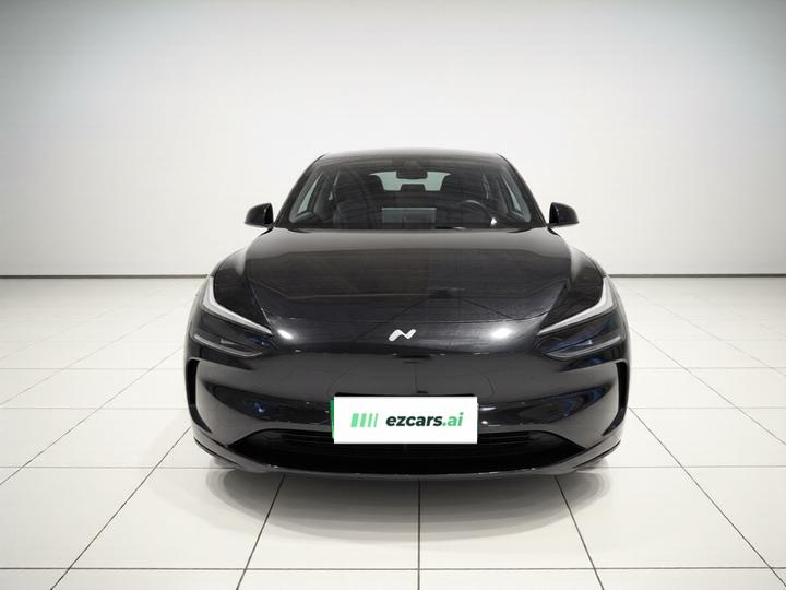 L60 2024 60kWh RWD photo 2