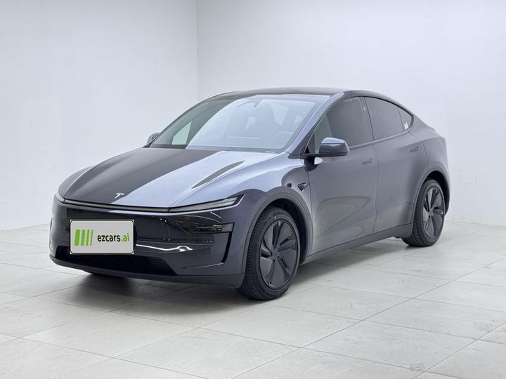 Model Y 2025 RWD