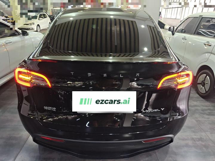 Model Y 2022 Facelift RWD photo 3