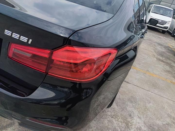 5 Series Imported 2018 525i M Sport Package photo 7