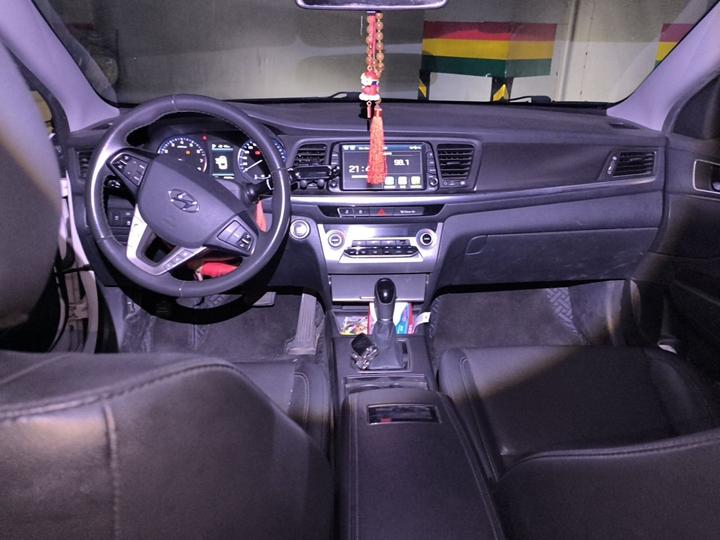 Mistra 2016 1.8L AT Premium DLX photo 5