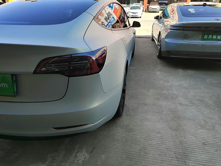 Model 3 2022 RWD photo 7