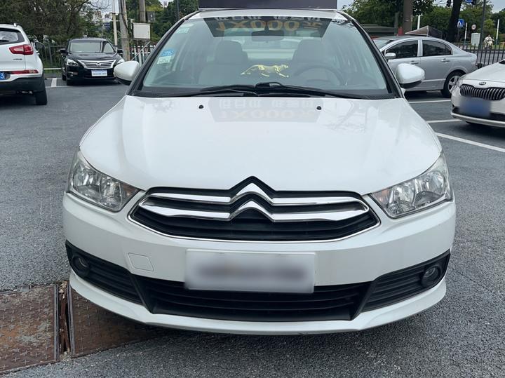 2013 Sedan 1.6L AT photo 2