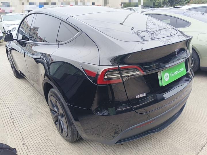 Model Y 2024 Long Range AWD photo 4