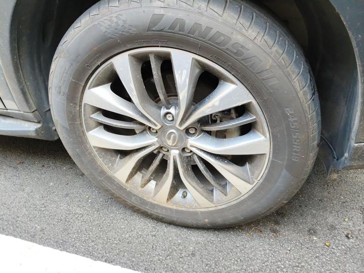 GAC Trumpchi GS8 2017 320T RWD Luxury Connected 7-Seater photo 8