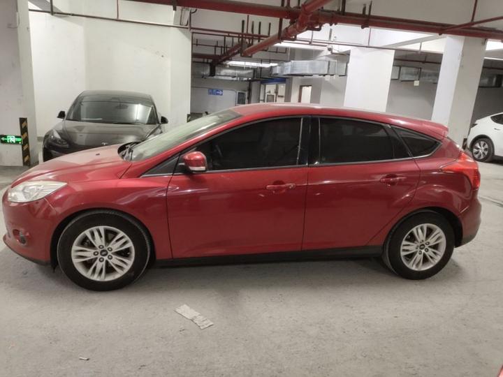 Focus 2012 Hatchback 1.6L AT Comfort photo 4