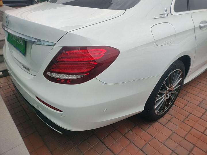 E-Class 2017 E 300 L Sport Luxury photo 7